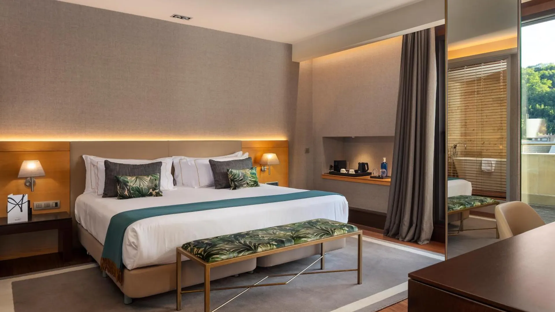 The Artist Grand Hotel Of Art Bilbau Espanha